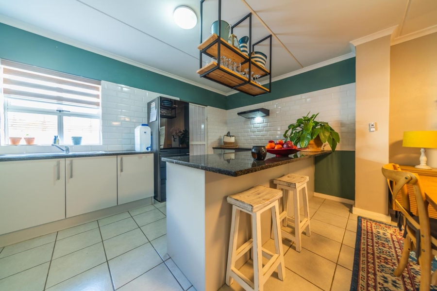 3 Bedroom Property for Sale in Nuutgevonden Western Cape